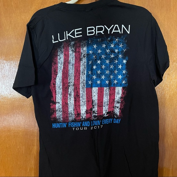 Luke Bryan concert t shirt. - Picture 3 of 5